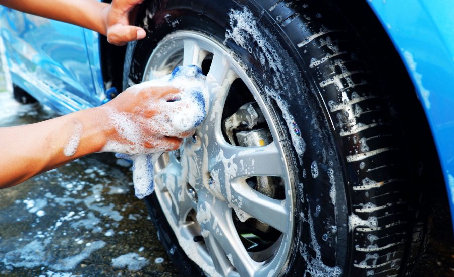 how to clean white letter tires
